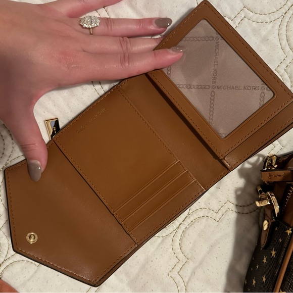 NEW Michael Kors Purse + Wallet - Picture 3 of 6